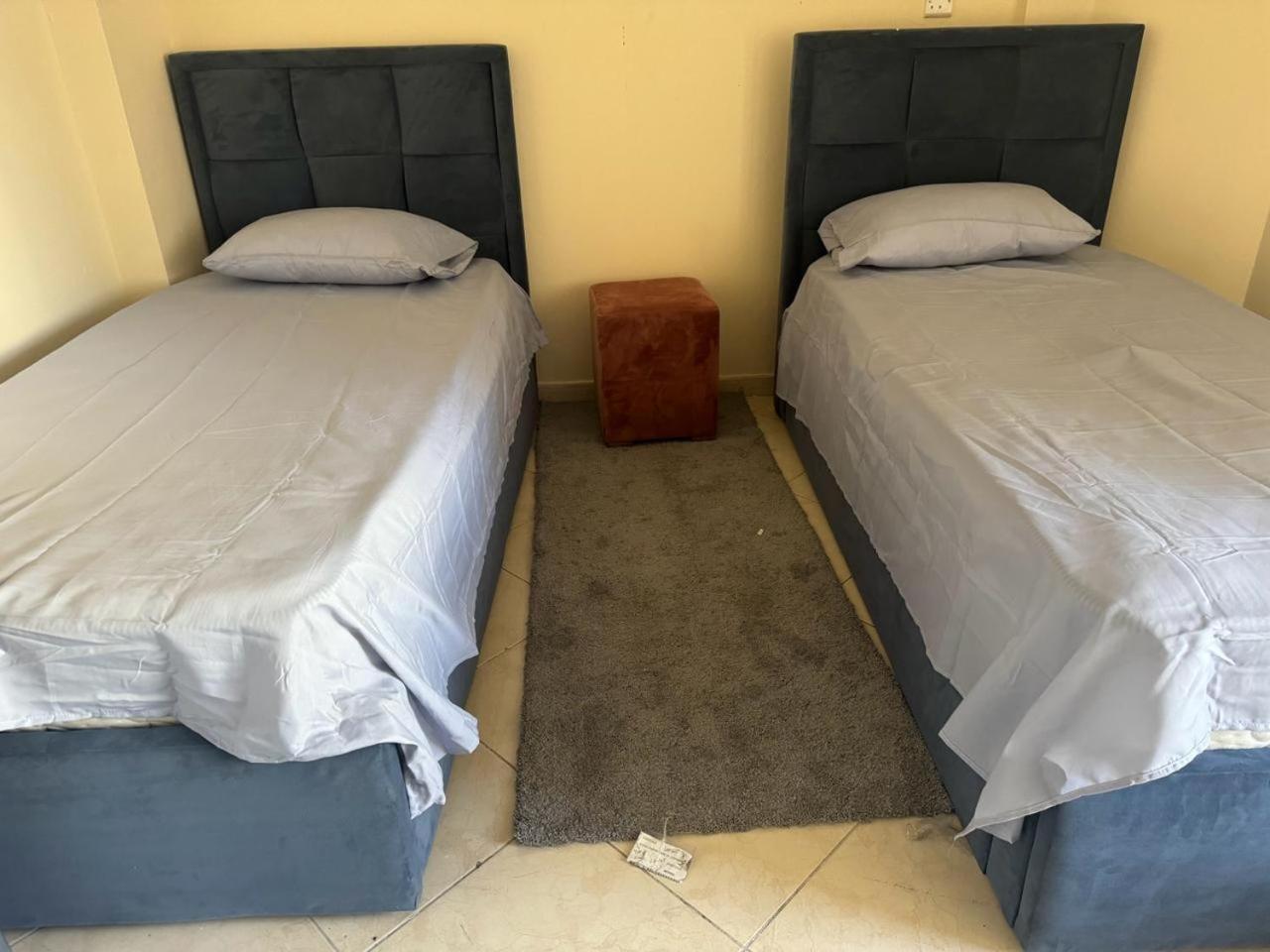 Provis Apartment Шарджа Екстериор снимка