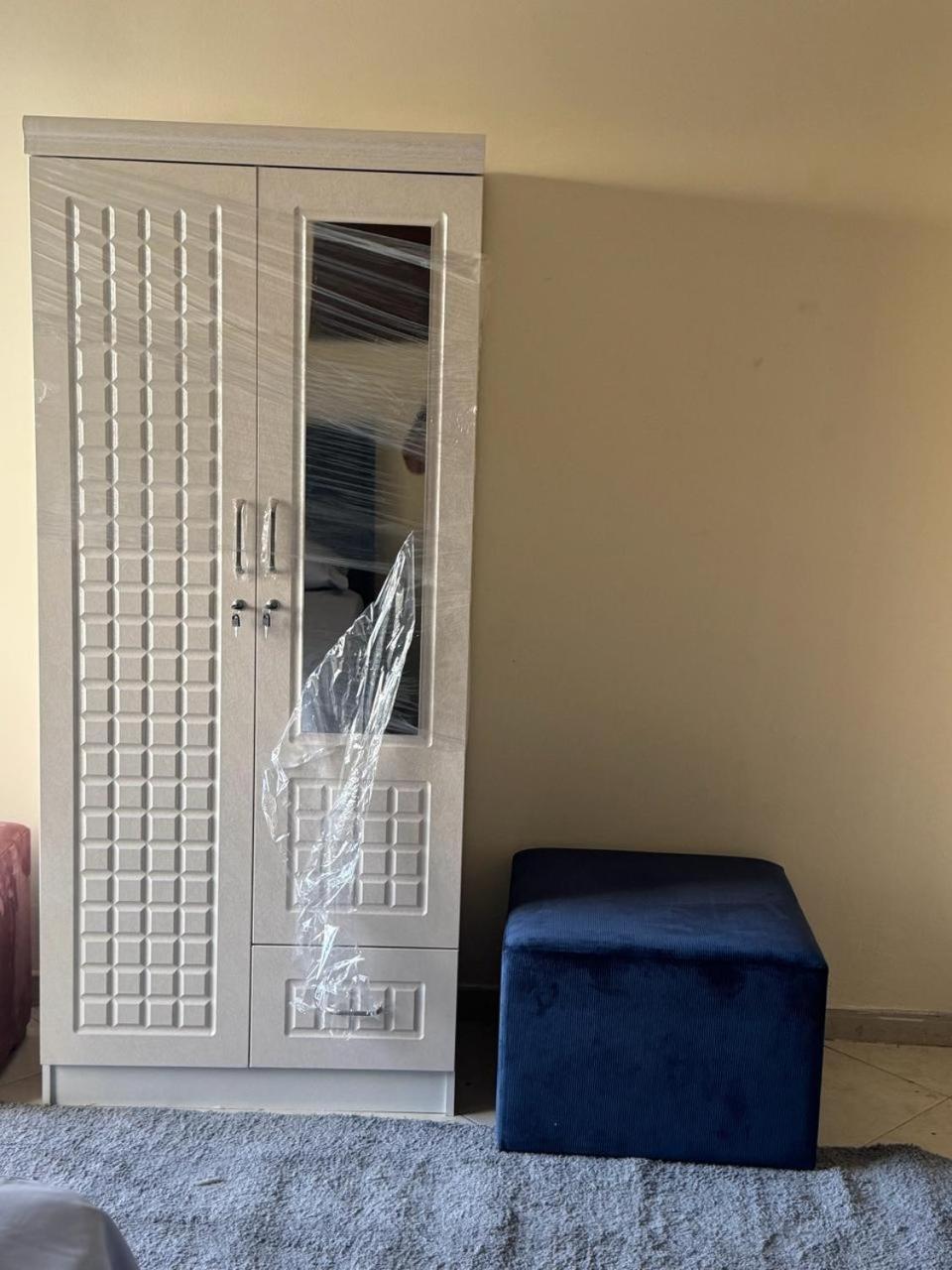 Provis Apartment Шарджа Екстериор снимка
