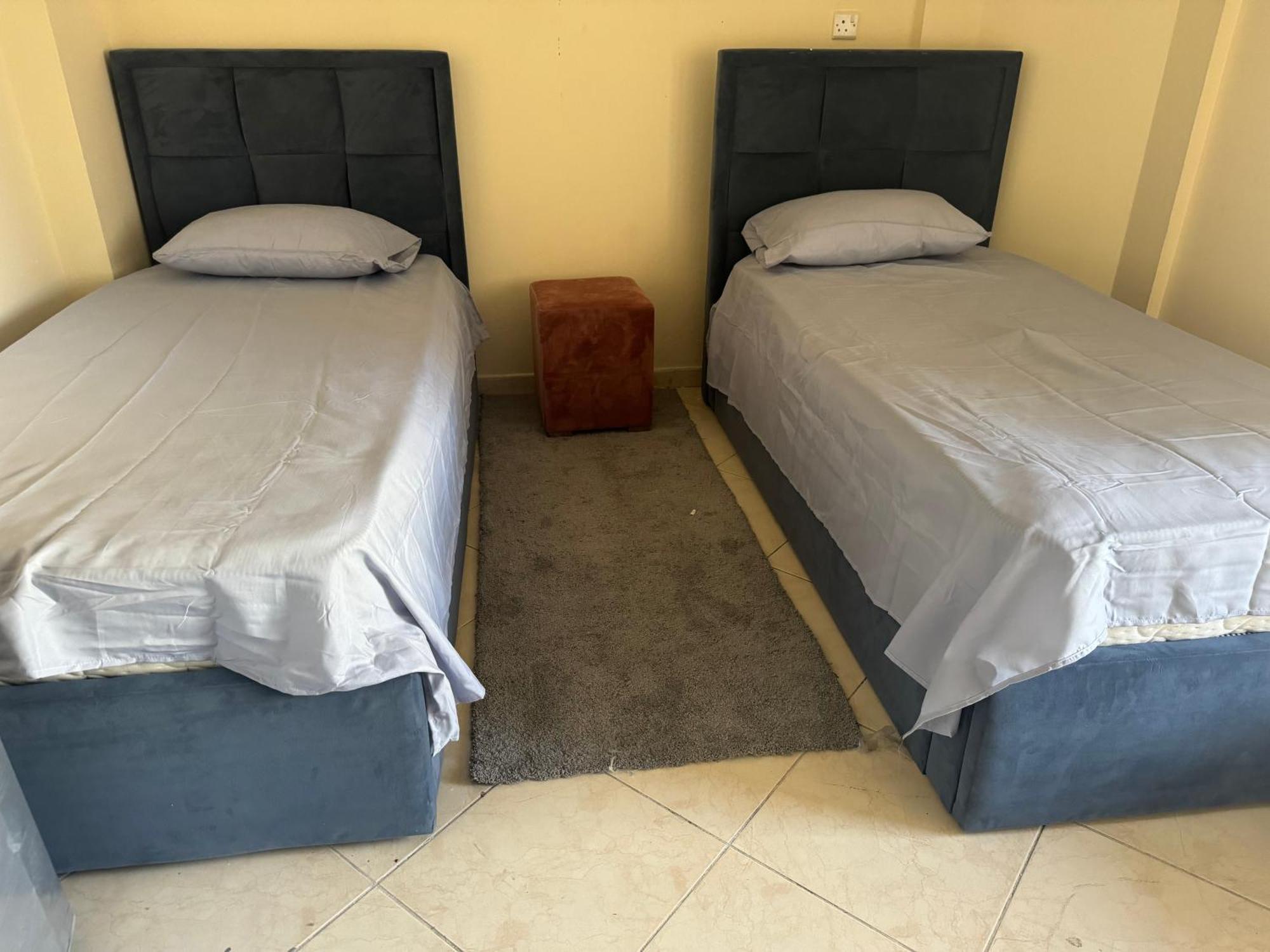 Provis Apartment Шарджа Екстериор снимка