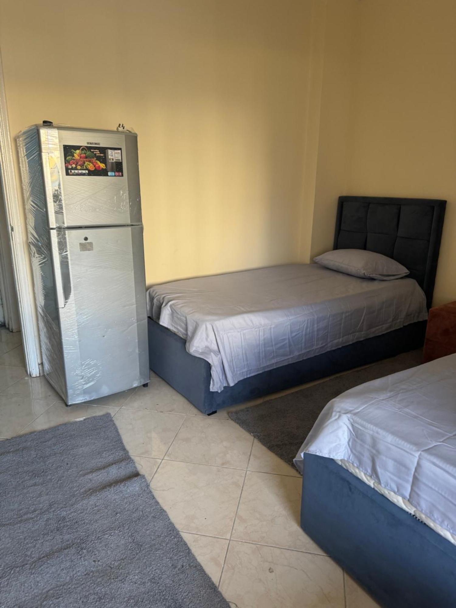 Provis Apartment Шарджа Екстериор снимка